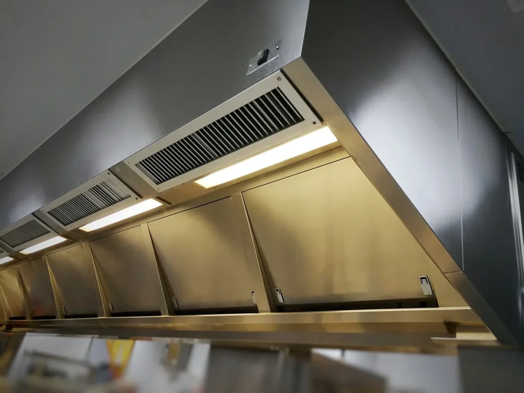 nettoyage de conduit de ventilation cuisine commerciale